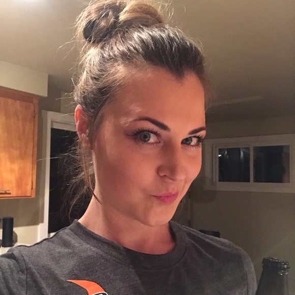 Meet your Posher, Brianne - Picture 2 of 3